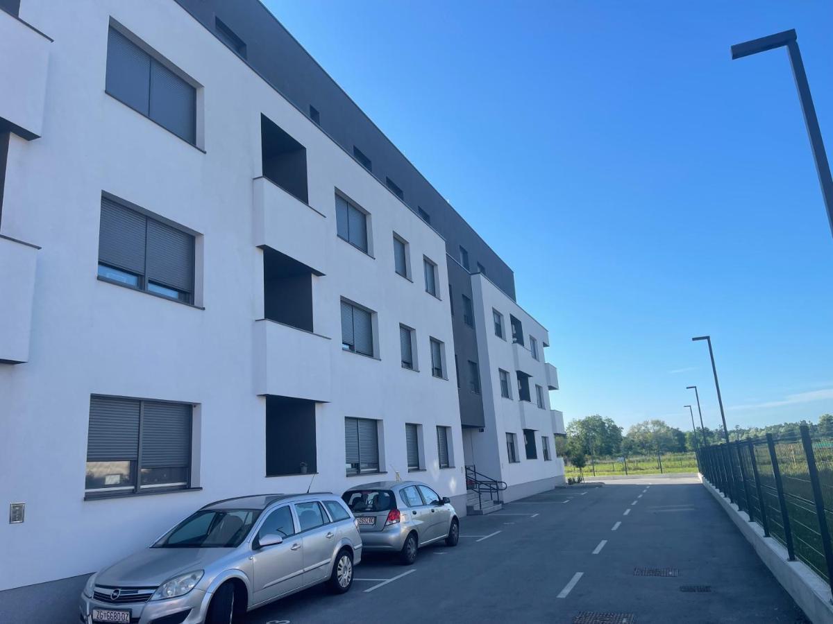Luna,Central,Self-Check In,Ac,Wi-Fi, Washer,Free Parking Zapresic Bagian luar foto