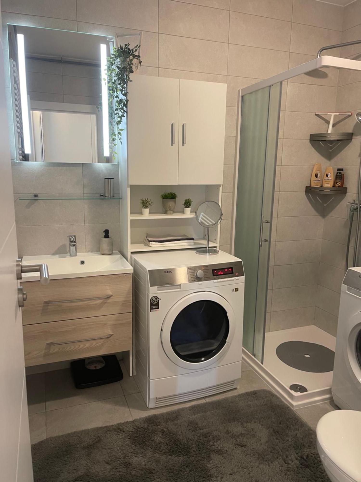Luna,Central,Self-Check In,Ac,Wi-Fi, Washer,Free Parking Zapresic Bagian luar foto